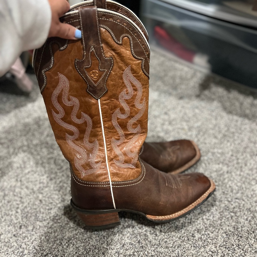Brown Ariat Western Cowboy Boots